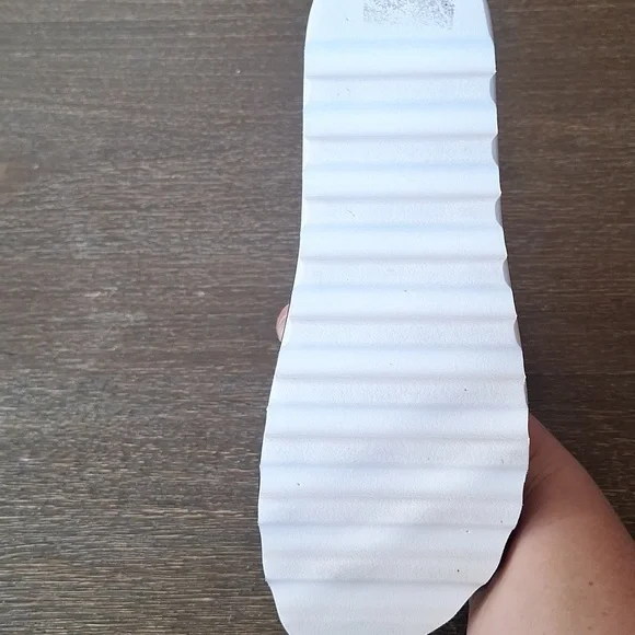 New Reef Black and Brown Cork Sandals - Picture 4 of 4